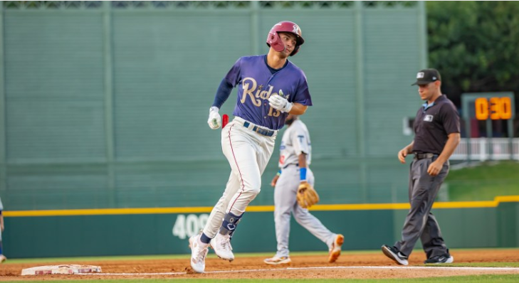 Aaron Zavala cranks homer