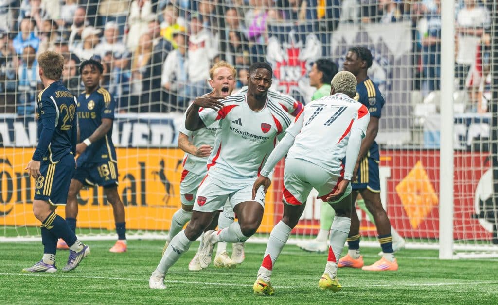 FC Dallas Soccer players celebrating a goal.