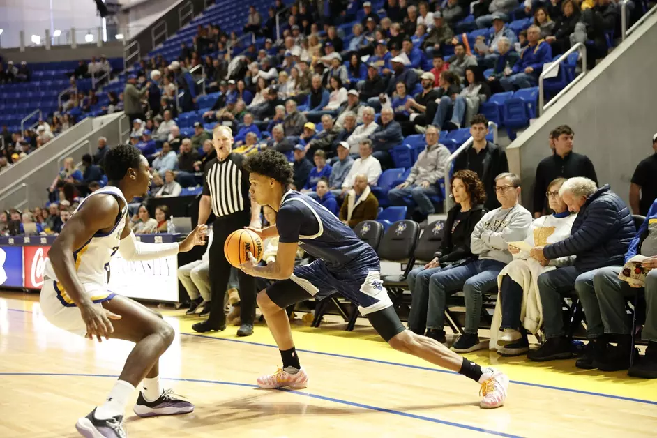 Second Half to Defeat Privateers