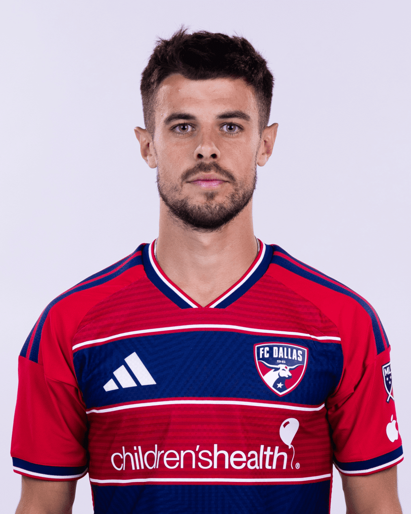 21 Joaquin Valiente 2