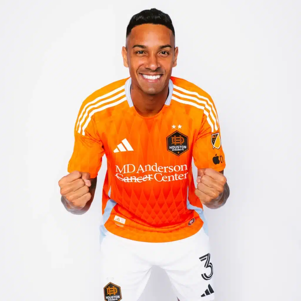 3 Antonio Carlos