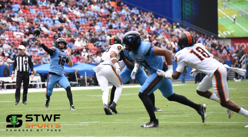 Austin Reed UFL Football player throwing a pass