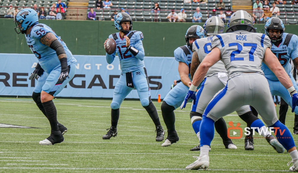 Louis Perez Former QB Dallas Renegades Football player preparing to pass