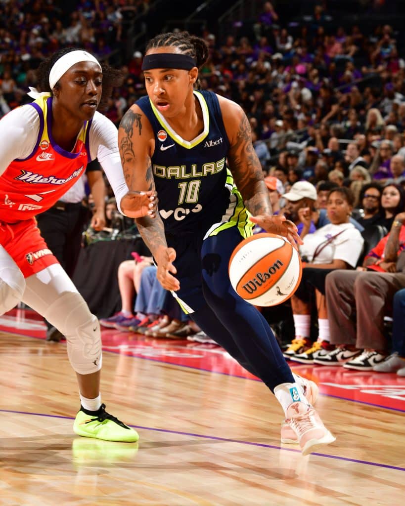 WNBA Recap: Paige Bueckers Sets Wings Scoring Record as Dallas Falls 87-86 to Phoenix 2 GettyImages 2295977190